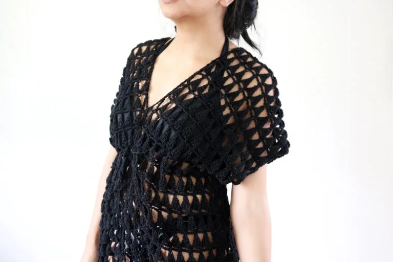 FREE Crochet Pattern: How to Make the Cameron Coverup (crochet coverup)