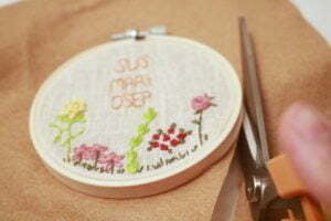 back of embroidery hoop