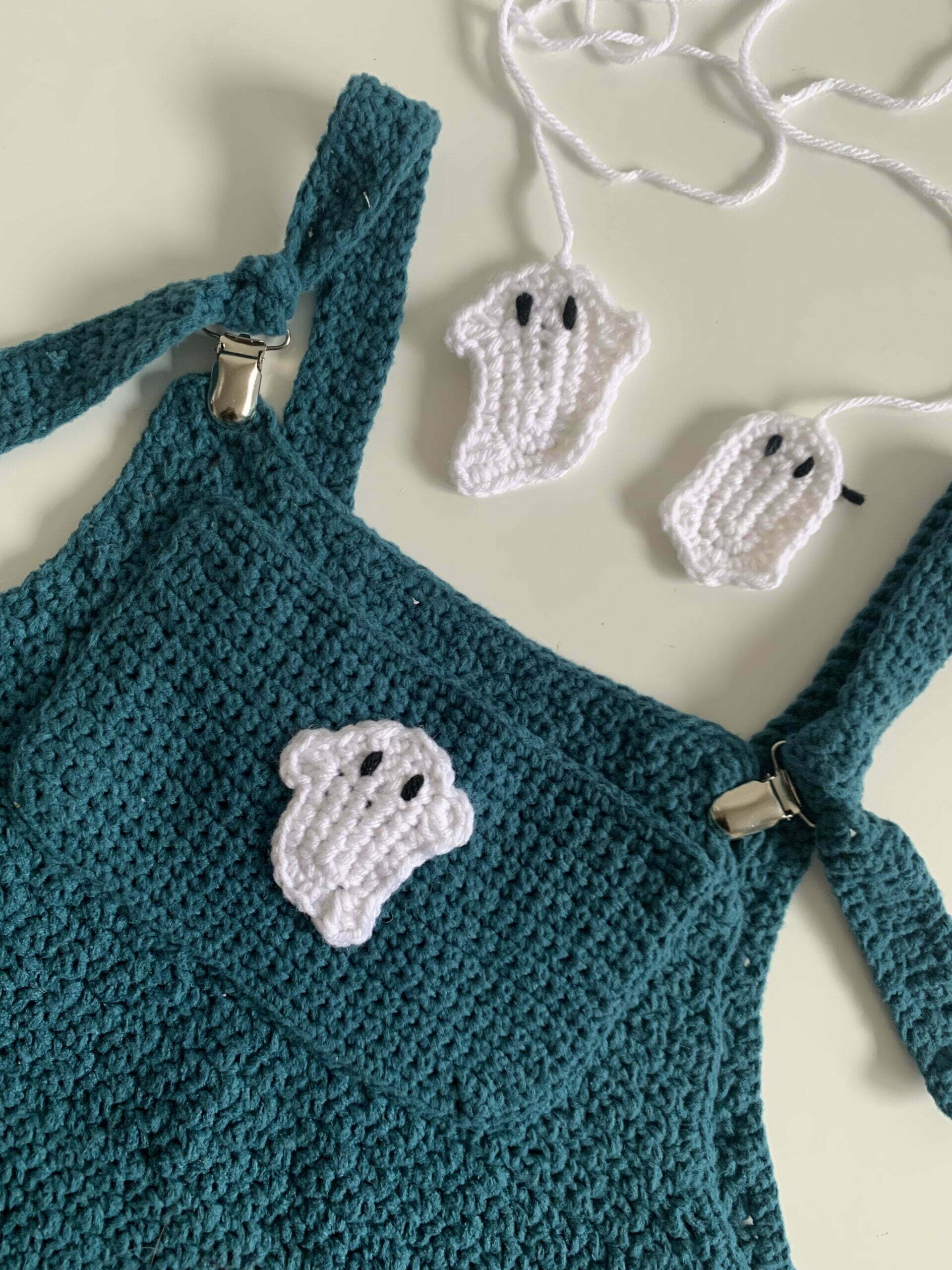 8 Spooky Crochet Halloween Projects to Haunt Your Home - Easy