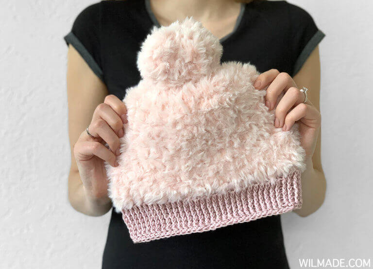 35+ Best Free Crochet Patterns with Faux Fur Yarn - Knits and